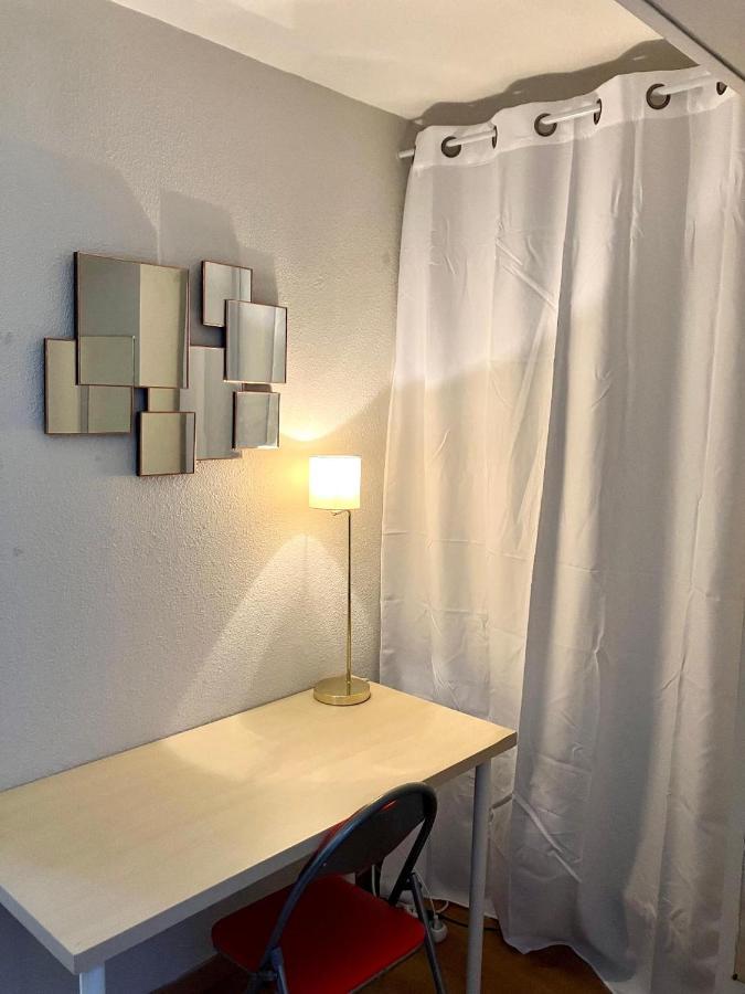 Appartement 2 Pieces En Etage Eleve, Centre-Ville Au Calme, Petite Vue Mer Nice Eksteriør bilde