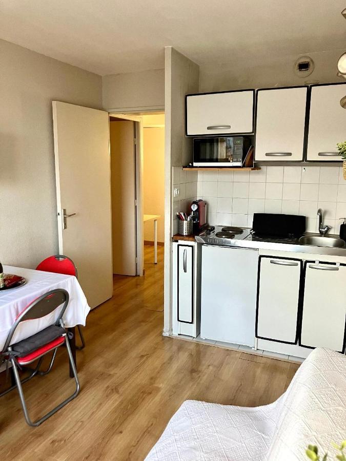 Appartement 2 Pieces En Etage Eleve, Centre-Ville Au Calme, Petite Vue Mer Nice Eksteriør bilde